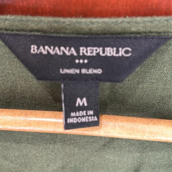 Banana Republic Linen Romper. - Picture 2 of 4
